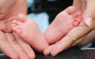 Entspannende Fußmassage bei Kindern